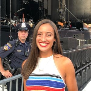 Meet your Posher, Sierra